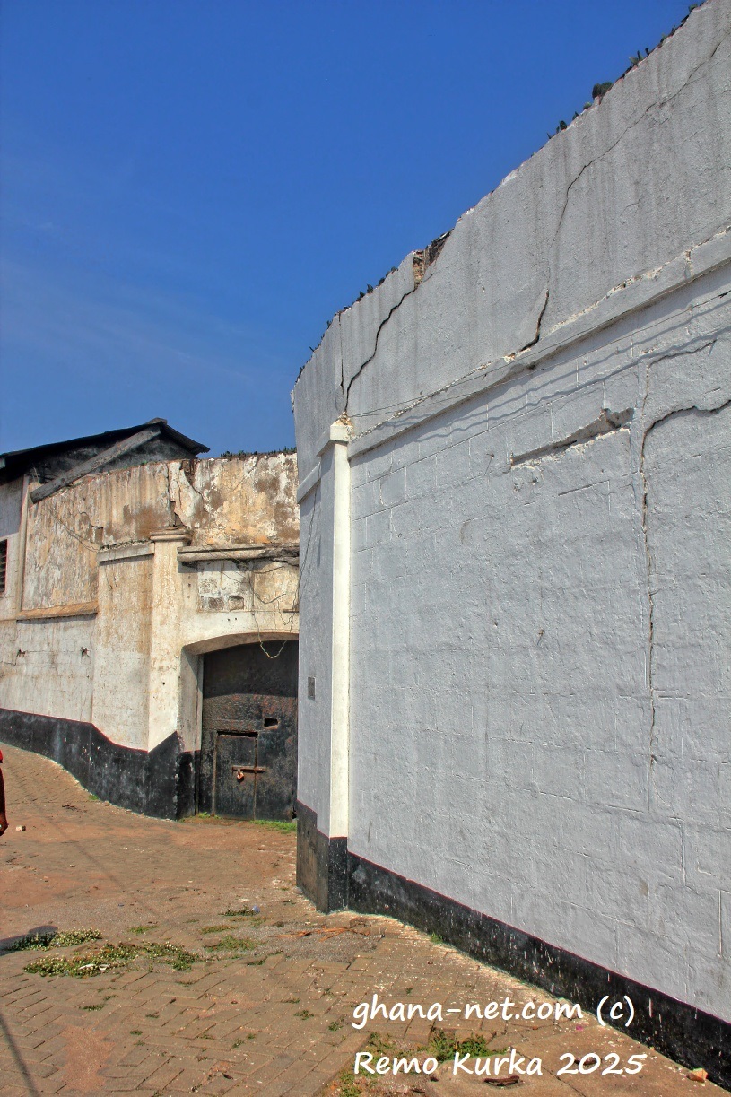 Entrance gate to James Fort and former Fort James prison, photography of Jamestown by Remo Kurka
